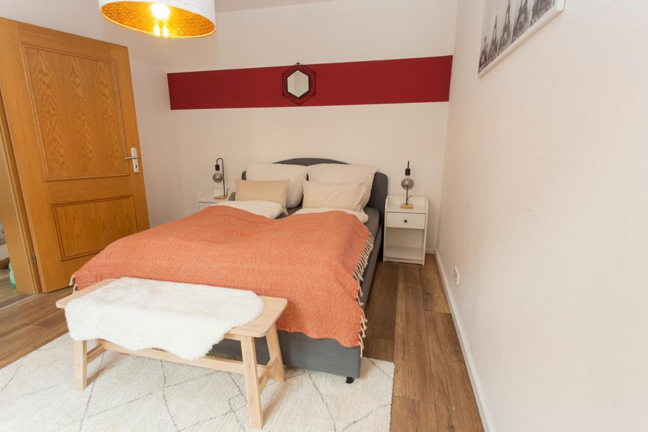 Fullhouse - Halle - R6 Apartments - Smarttv - Nespresso Luaran gambar