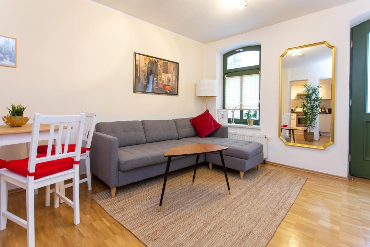 Fullhouse - Halle - R6 Apartments - Smarttv - Nespresso Luaran gambar