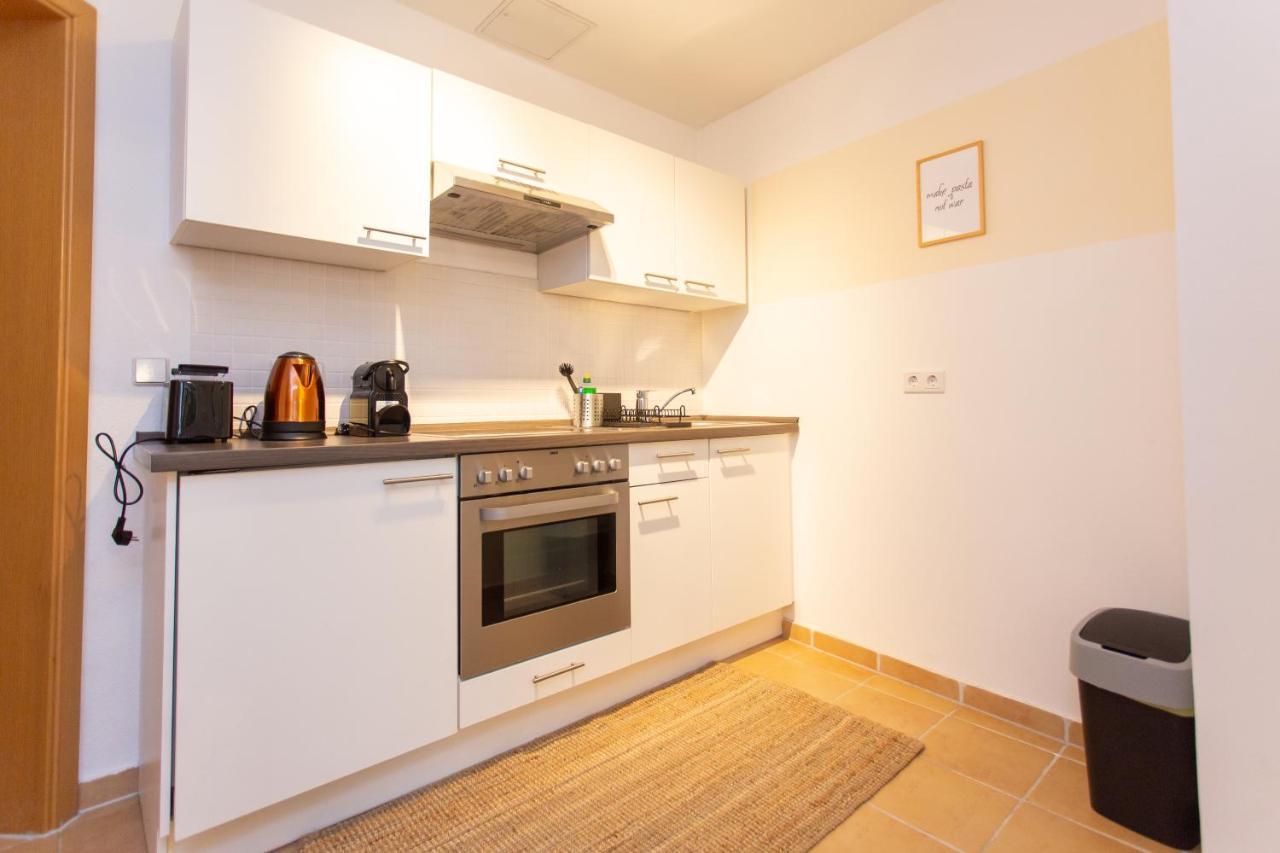 Fullhouse - Halle - R6 Apartments - Smarttv - Nespresso Luaran gambar