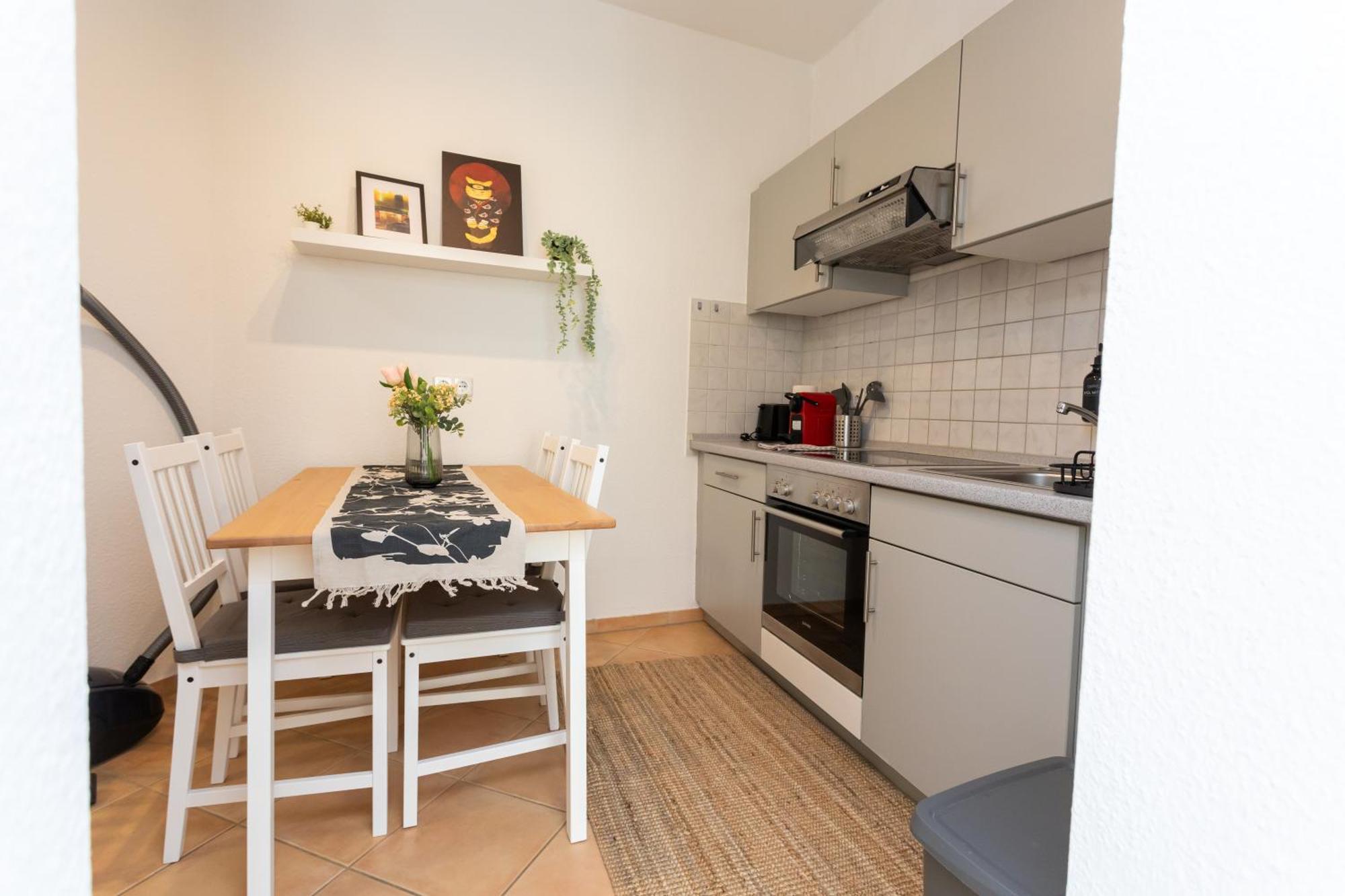 Fullhouse - Halle - R6 Apartments - Smarttv - Nespresso Luaran gambar